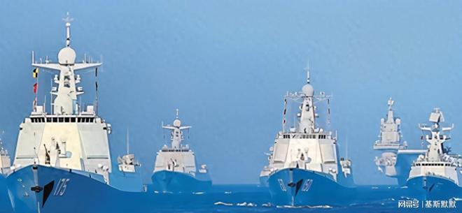 对比中国海军首次站在世界之巅振奋人心中美新锐驱逐舰数量(图3)